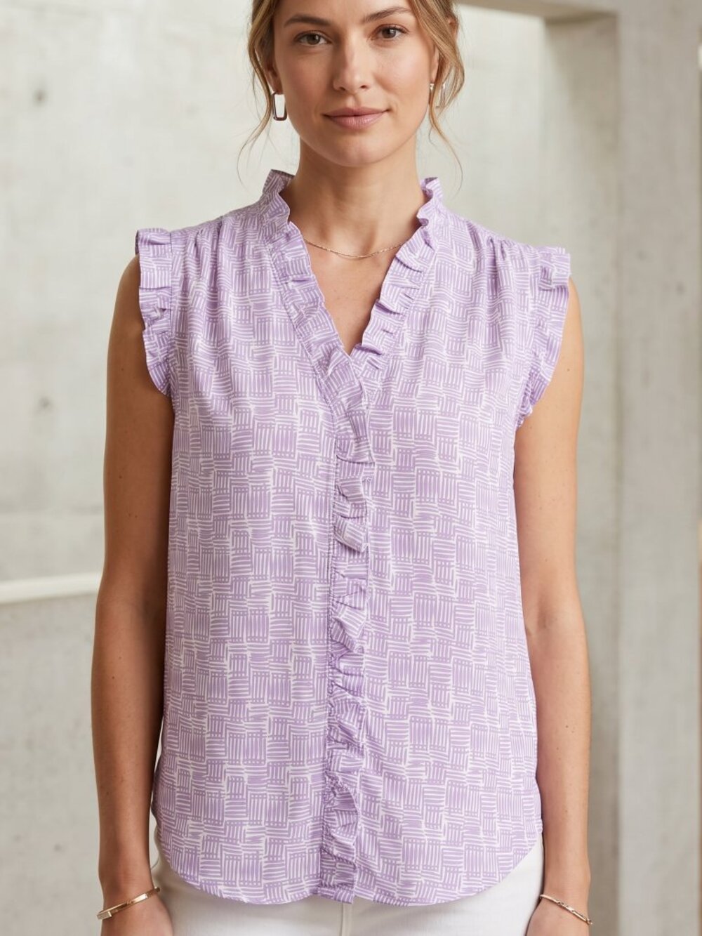DKNY Ruffle Abstract Boho Top Lavender V Neck Chiffon Coquette Office Siren M